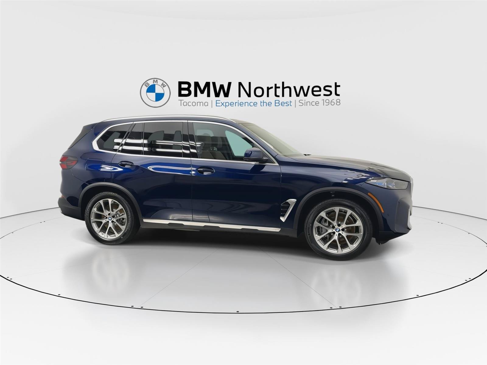 Used 2026 BMW X5 M60i AWD/4WD image 5