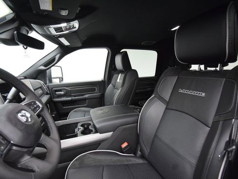New 2026 RAM 3500 Laramie AWD/4WD image 41