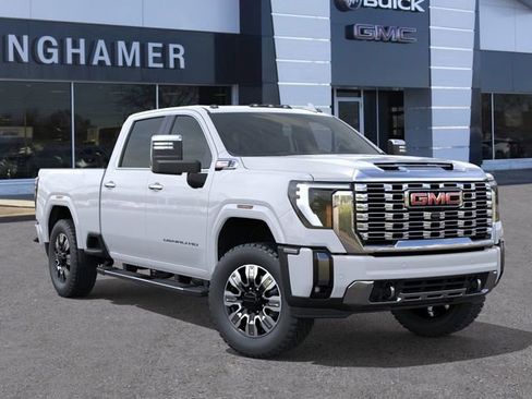 New 2026 GMC Sierra 3500 Denali w/ Denali Reserve Package image 7