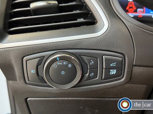 Used 2022 Ford Edge SEL w/ Sport Appearance Package image 21