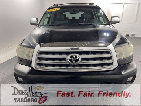 Used 2011 Toyota Sequoia Platinum image 5