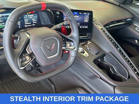 Used 2023 Chevrolet Corvette Stingray Premium Conv w/ Z51 Performance Package RWD image 3