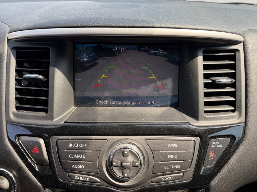 Used 2018 Nissan Pathfinder S AWD/4WD image 6