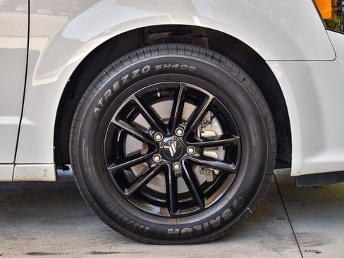 Used 2019 Dodge Grand Caravan GT image 10