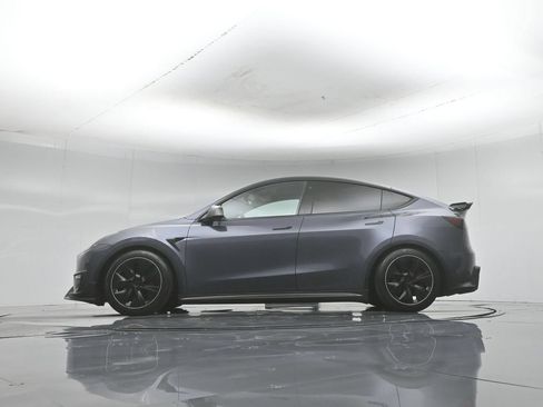 Used 2023 Tesla Model Y Long Range AWD/4WD image 6