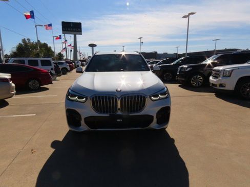 Used 2022 BMW X5 sDrive40i w/ M Sport Package image 4