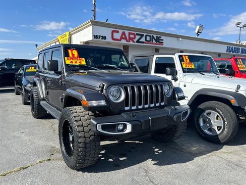 Used 2019 Jeep Wrangler Unlimited Sahara w/ Uconnect 4C Nav & Sound Group AWD/4WD image 6