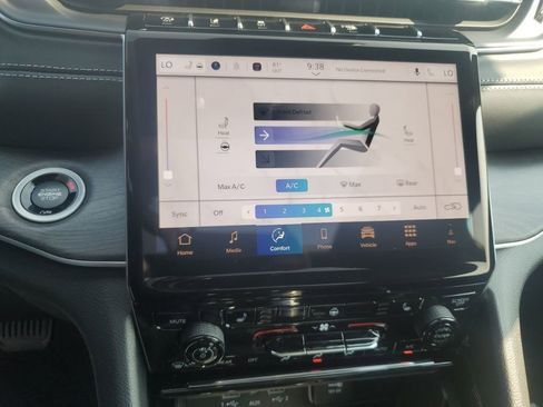 New 2025 Jeep Grand Cherokee Limited w/ Black Appearance Package AWD/4WD image 20