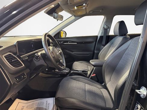 Certified 2024 Kia Seltos S image 12