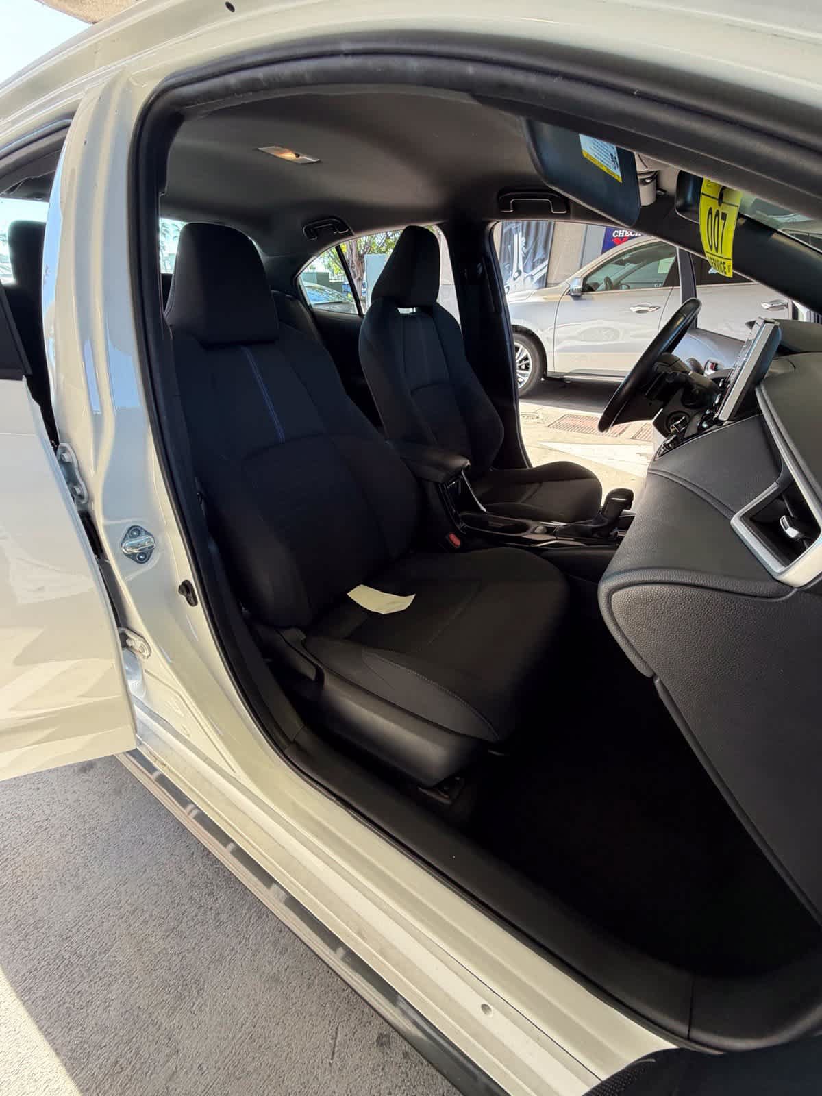 Used 2021 Toyota Corolla SE w/ Carpet Mat Package (TMS) FWD image 11