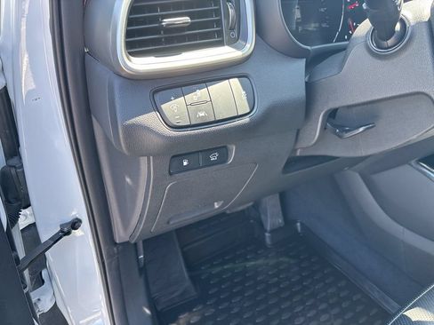 Used 2020 Kia Sorento SX AWD/4WD image 7
