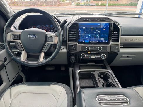 Used 2022 Ford F450 Limited w/ FX4 Off-Road Package image 16