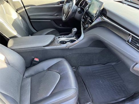 Used 2021 Toyota Camry XLE image 21