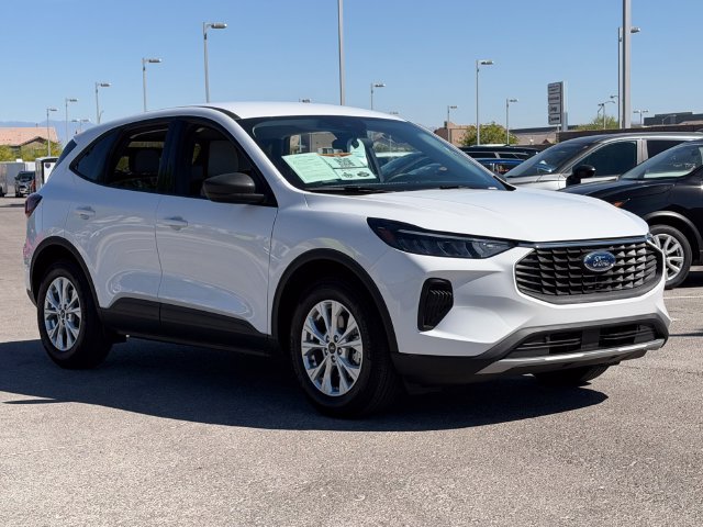 Used 2025 Ford Escape Active FWD image 9