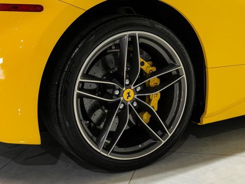 Used 2017 Ferrari 488 Spider image 54
