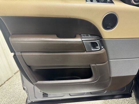 Used 2020 Land Rover Range Rover Sport HSE image 20