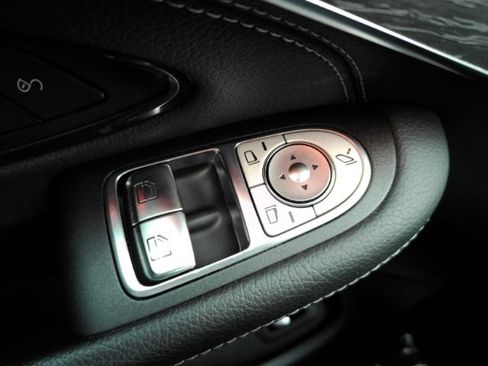 Used 2022 Mercedes-Benz C 300 Coupe image 30
