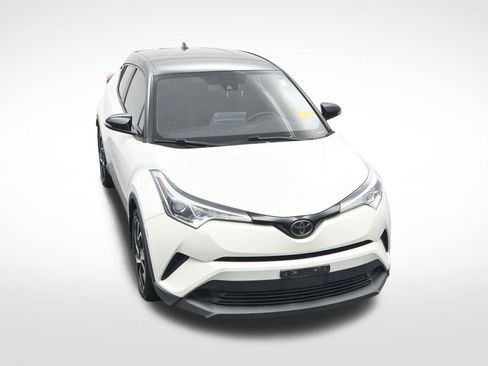 Used 2019 Toyota C-HR XLE image 25