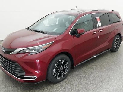 New 2026 Toyota Sienna Platinum