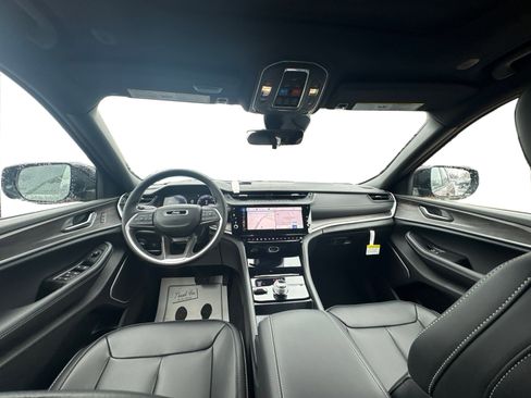 New 2026 Jeep Grand Cherokee L Limited w/ Limited Altitude Package image 23