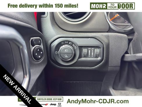 Used 2022 Jeep Gladiator Willys image 16