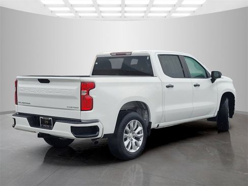 Used 2020 Chevrolet Silverado 1500 Custom w/ Custom Value Package image 4