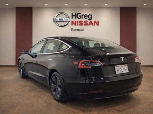 Used 2022 Tesla Model 3 RWD image 2