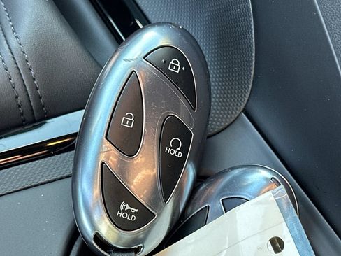 Certified 2025 Hyundai Elantra Sport FWD image 32