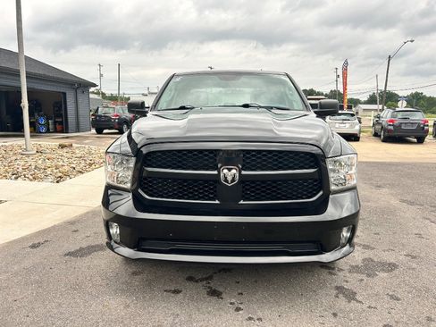 Used 2017 RAM 1500 Express AWD/4WD image 2