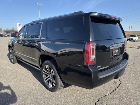 Used 2018 GMC Yukon XL Denali w/ Denali Ultimate Package image 10