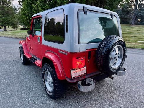 Used 1989 Jeep Wrangler Laredo image 8