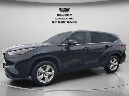 Used 2025 Toyota Highlander Limited image 4