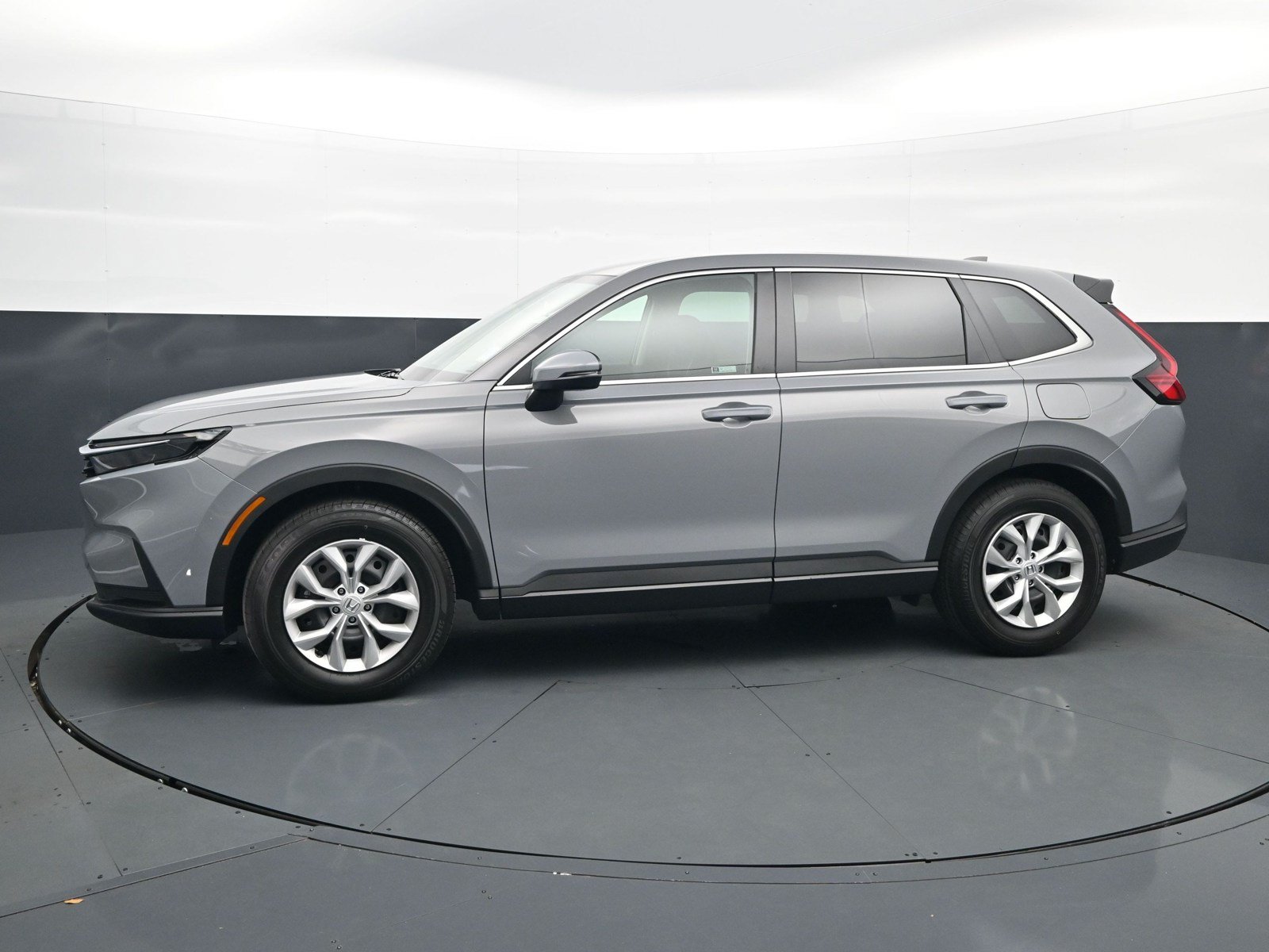 Used 2027 Honda CR-V LX image 4