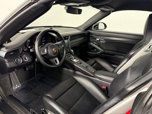 Certified 2019 Porsche 911 Targa 4 GTS image 4