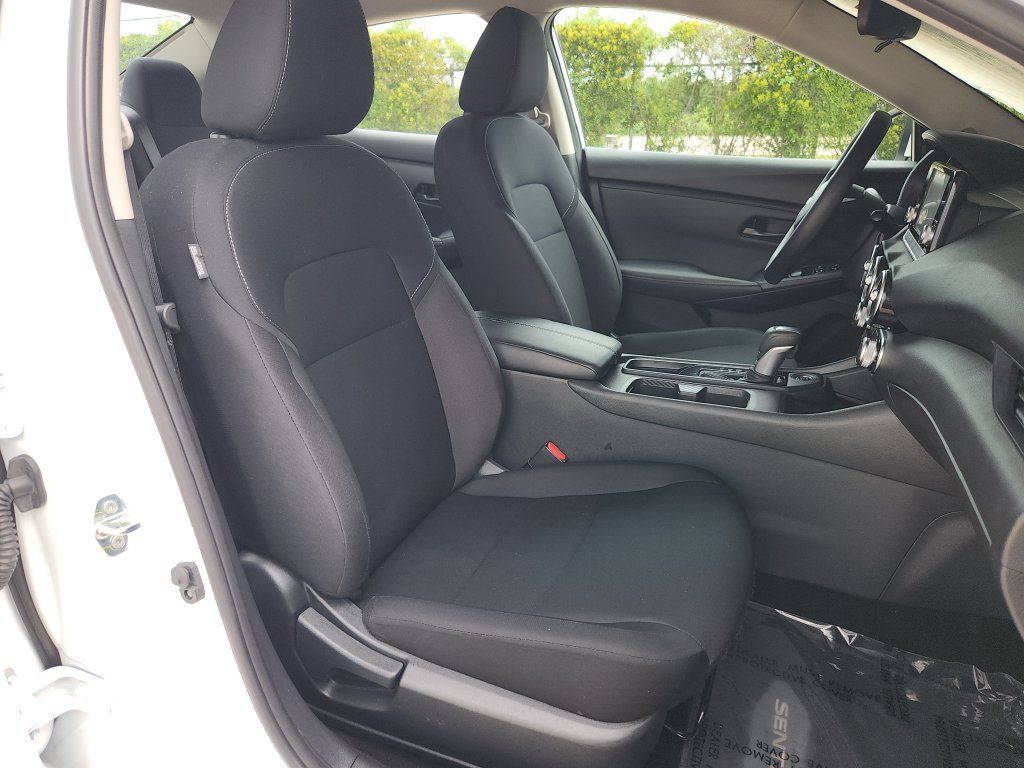 Certified 2025 Nissan Sentra S FWD image 16