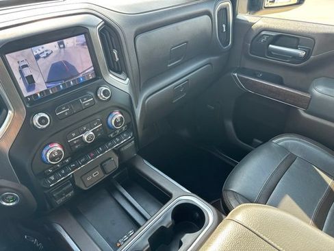 Used 2023 GMC Sierra 2500 Denali w/ Denali Black Diamond Edition AWD/4WD image 70