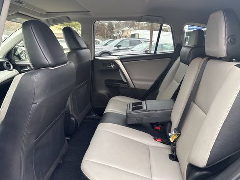 Used 2017 Toyota RAV4 Limited image 24