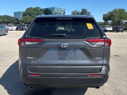 Used 2025 Toyota RAV4 XLE FWD image 5