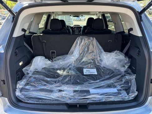 Used 2025 Subaru Ascent Bronze Edition w/ Onyx Package image 13