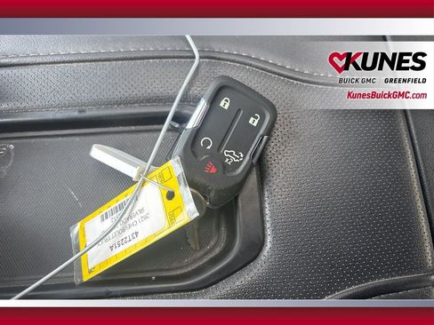 Used 2021 Chevrolet Silverado 2500 High Country image 21