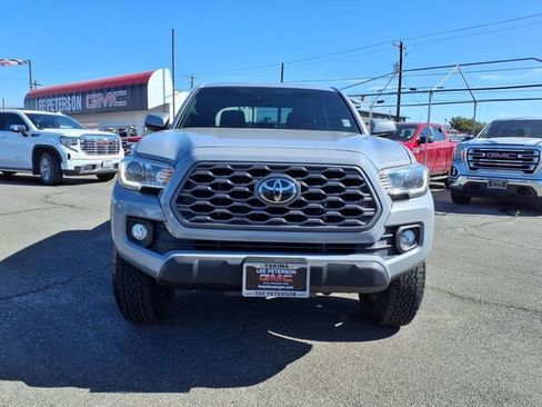 Used 2021 Toyota Tacoma TRD Off-Road image 6
