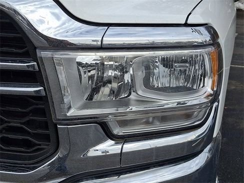 Used 2024 RAM 2500 Tradesman w/ Chrome Appearance Group image 9