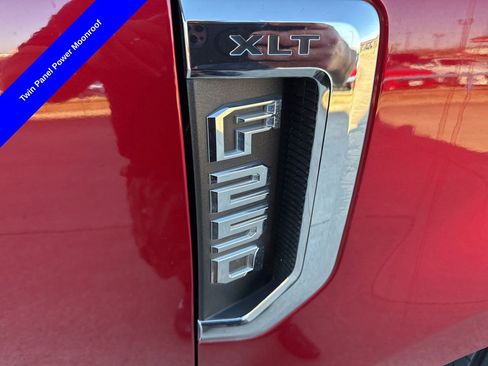 Used 2019 Ford F250 XLT w/ XLT Premium Package image 19