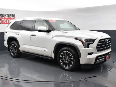 Used 2025 Toyota Sequoia Limited image 6