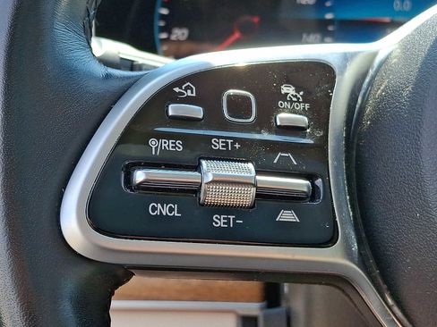 Used 2022 Mercedes-Benz GLE 350 4MATIC image 18
