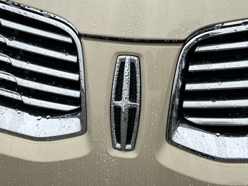 Used 2016 Lincoln MKX Reserve image 10