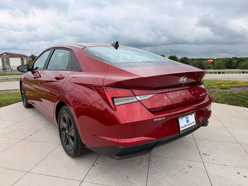 Used 2023 Hyundai Elantra Blue FWD image 7