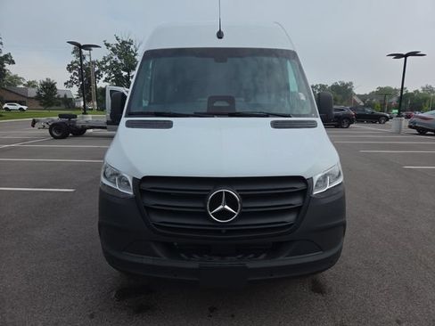 New 2026 Mercedes-Benz Sprinter 2500 image 9