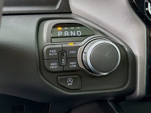 New 2026 RAM 1500 Big Horn AWD/4WD image 17