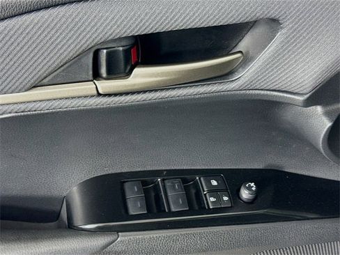 Certified 2025 Toyota Camry SE image 17